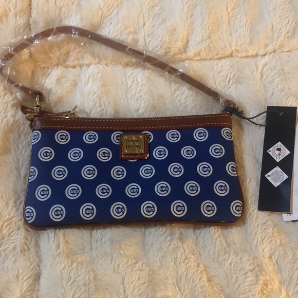 Dooney & Bourke Chicago Cubs Collectable Wristlet & Cosmetic Pouch. - Picture 4 of 10